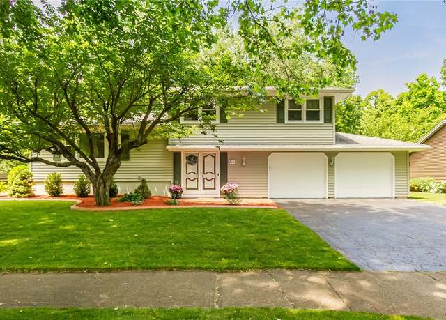 Property at 218 Fox Hall Dr, Irondequoit, NY 14609, 3 beds, 1.5 baths