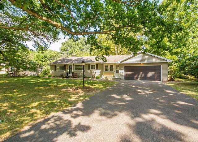 Property at 836 Embury Rd, Penfield, NY 14526, 3 beds, 1.5 baths