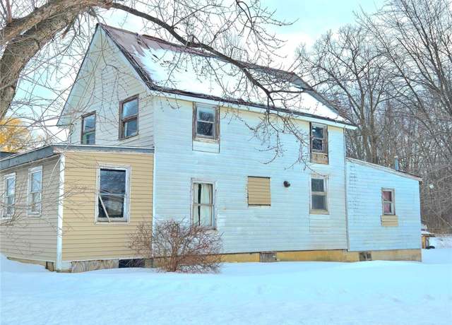 Property at 4010 Ridgeway St, Williamson, NY 14589, 3 beds, 1 bath
