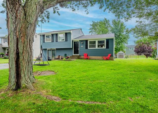 Property at 1169 Meadowbrook Ln, Farmington, NY 14425, 3 beds, 1 bath