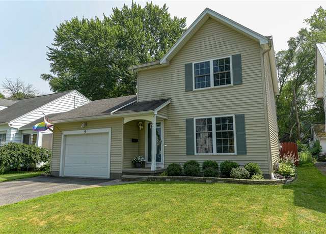 Property at 9 Burwell Rd, Irondequoit, NY 14617, 3 beds, 1.5 baths