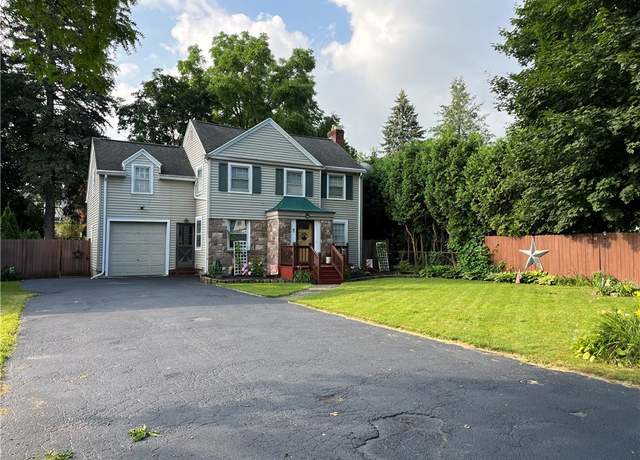 Property at 38 Kiniry Dr, Irondequoit, NY 14609, 4 beds, 1.5 baths