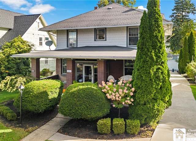 Property at 526 Central Ave, Dunkirk-city, NY 14048, 4 beds, 1.5 baths