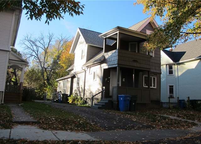 Property at 43 Finch St, Rochester, NY 14613, 5 beds, 2 baths