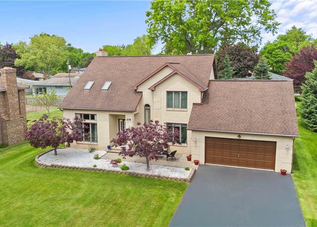 Property at 106 Shingle Landing Dr, Irondequoit, NY 14609, 4 beds, 3.5 baths