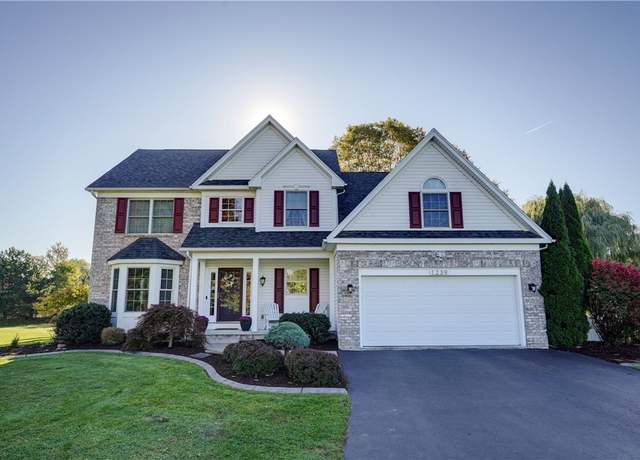 Property at 1239 Lake Walk, Webster, NY 14580, 5 beds, 3 baths