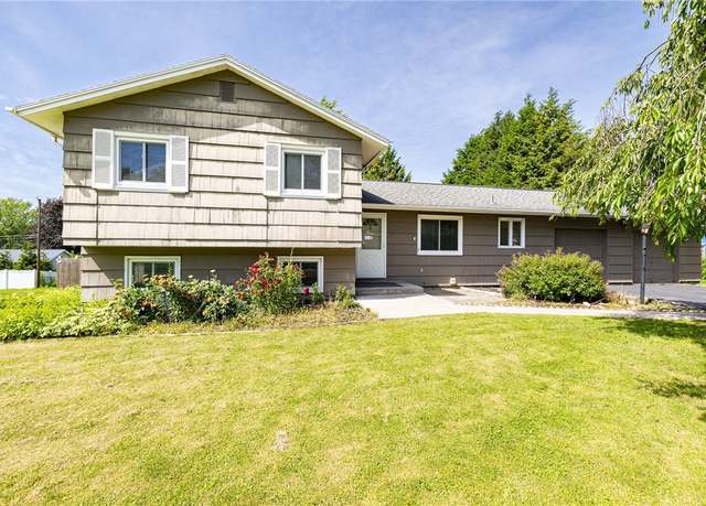 Property at 36 Fawn Ridge Rd, Henrietta, NY 14467, 4 beds, 1.5 baths