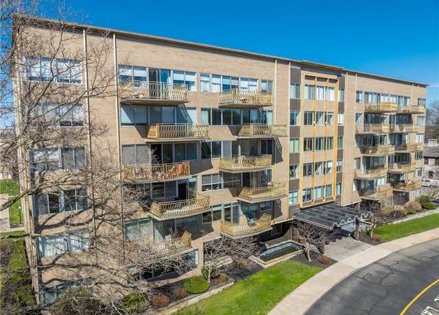 Property at 1400 East Ave Unit UN404, Rochester, NY 14610, 1 bed, 1 bath