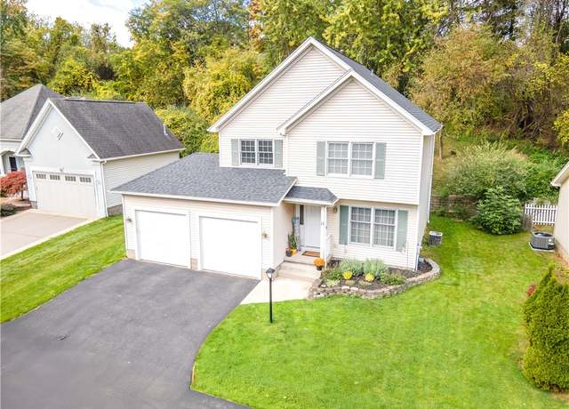 Property at 11 White Tail Rise, Irondequoit, NY 14622, 3 beds, 2.5 baths