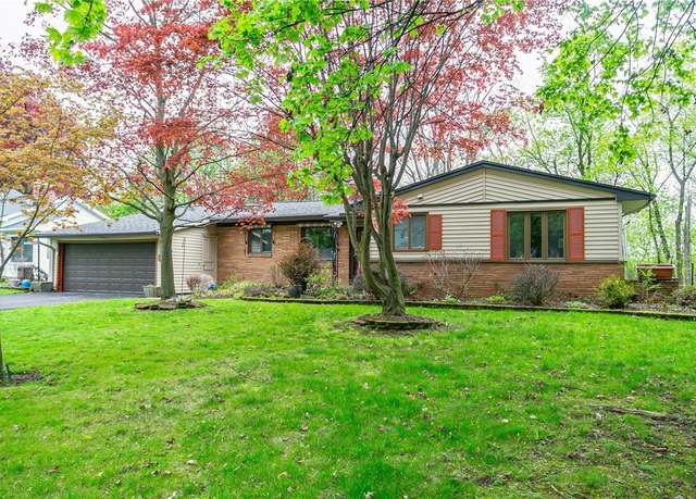 Property at 16 Club Dr, Irondequoit, NY 14609, 2 beds, 1.5 baths