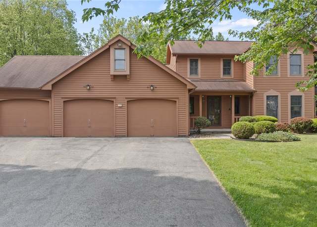 Property at 104 Brandon Cir, Greece, NY 14612, 4 beds, 2.5 baths