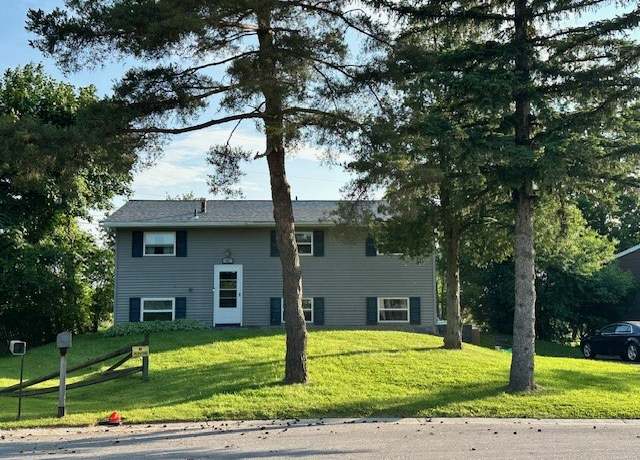 Property at 41 Wallman Dr, Henrietta, NY 14467, 3 beds, 1 bath