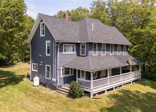 Property at 20 Hidden Waters Dr, Middletown, NY 12455, 5 beds, 4 baths