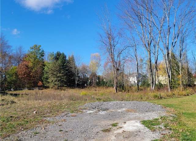 Property at 1160 Guinevere Dr, Greece, NY 14626