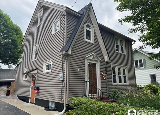 Property at 514 Weeks St, Jamestown, NY 14701, 4 beds, 2.5 baths