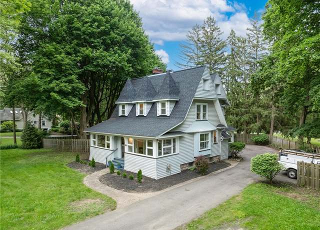 Property at 40 Washington Rd, Pittsford, NY 14534, 4 beds, 2.5 baths