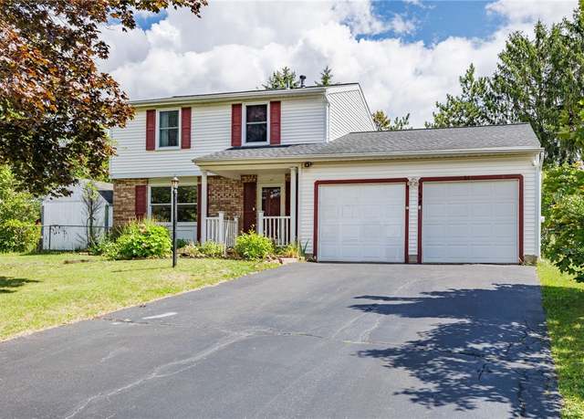 Property at 34 Prairie Trl, Henrietta, NY 14586, 3 beds, 1.5 baths