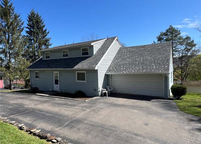 Property at 204 Parkwood Ave, Elmira, NY 14903, 3 beds, 1.5 baths