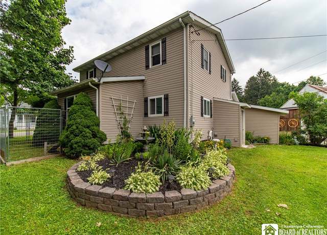 Property at 6295 Stockton Hartfield Rd, Chautauqua, NY 14728, 3 beds, 2 baths