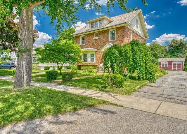 Property at 112 Isabelle St, Rochester, NY 14606, 4 beds, 1.5 baths