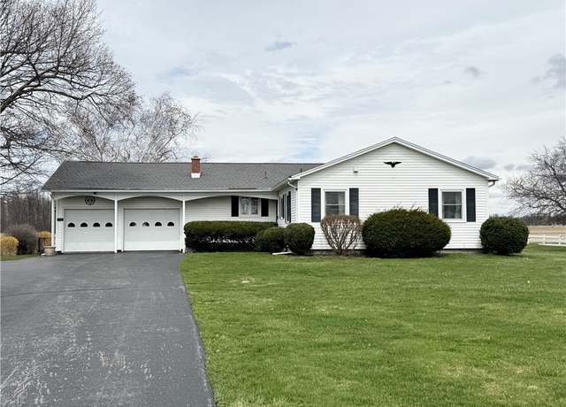 Property at 1655 W Genesee Street Rd, Aurelius, NY 13021, 3 beds, 1.5 baths