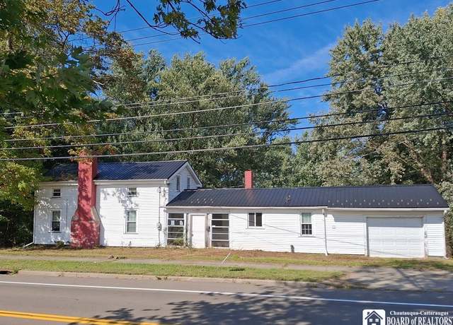 Property at 329 E Main St, Westfield, NY 14787, 4 beds, 1.5 baths