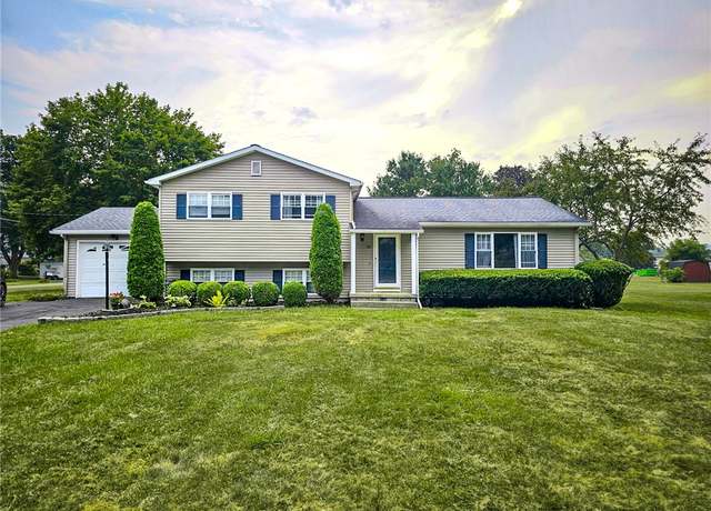 Property at 30 Suburban Dr, Big Flats, NY 14903, 3 beds, 1.5 baths