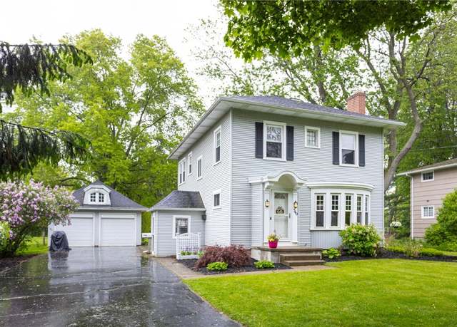 Property at 540 List Ave, Irondequoit, NY 14617, 3 beds, 1.5 baths
