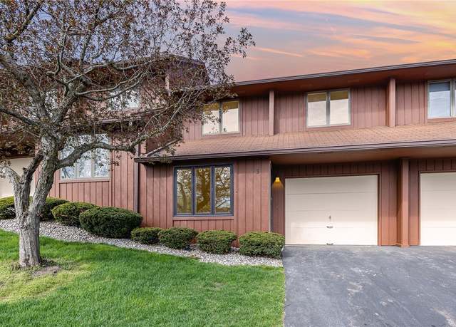 Property at 3 Vista View Dr, Perinton, NY 14450, 3 beds, 2.5 baths