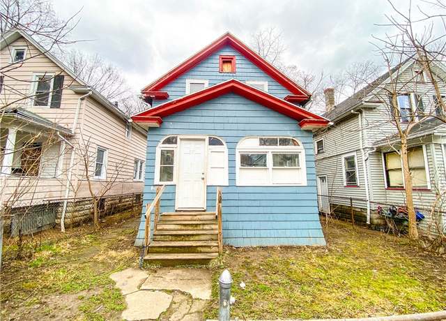 Property at 18 Superior Ter, Rochester, NY 14611, 3 beds, 1 bath