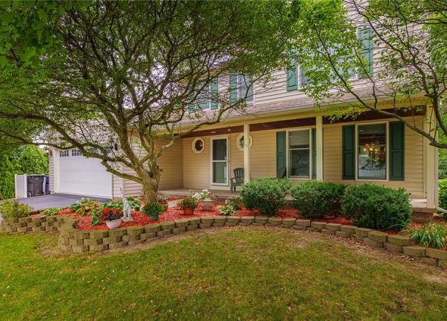 Property at 15 Chesapeake Lndg, Henrietta, NY 14586, 3 beds, 2.5 baths