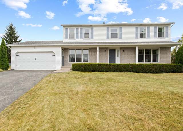 Property at 67 Covered Bridge Cir, Greece, NY 14612, 4 beds, 2.5 baths
