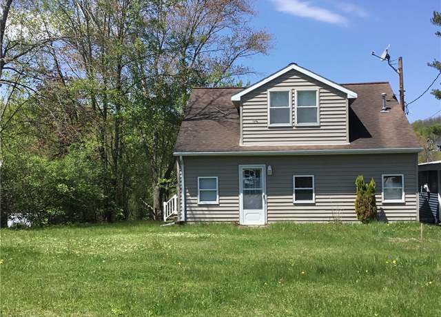 Property at 3049 Huggins Rd, Orange, NY 14815, 3 beds, 1.5 baths