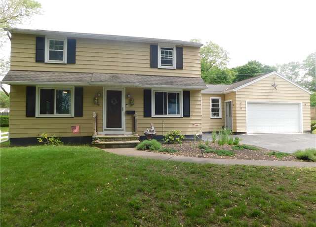 Property at 8 Dayne St, Irondequoit, NY 14622, 3 beds, 2 baths