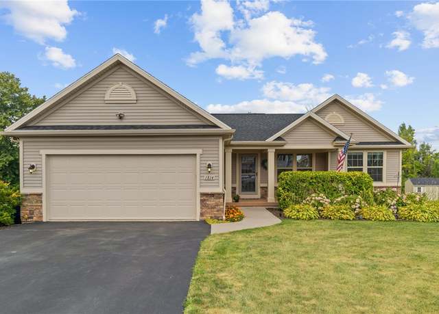 Property at 1814 Halesworth Ln, Ontario, NY 14519, 3 beds, 2 baths