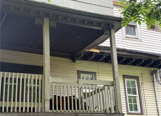 Property at 1008 Lake Ave, Rochester, NY 14613, 4 beds, 4 baths