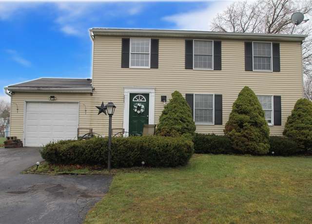 Property at 18 Huntington Pkwy, Hamlin, NY 14464, 4 beds, 2.5 baths