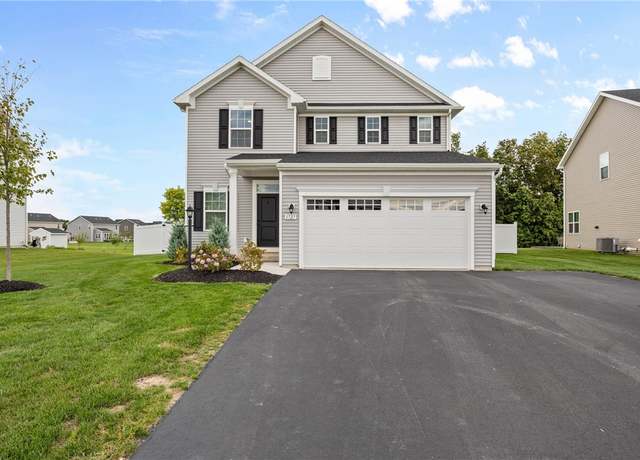 Property at 1727 Ackerman Way, Farmington, NY 14425, 3 beds, 2.5 baths