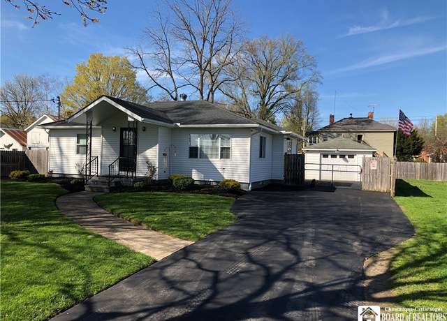 Property at 216 Oak St, Dayton, NY 14138, 3 beds, 1 bath