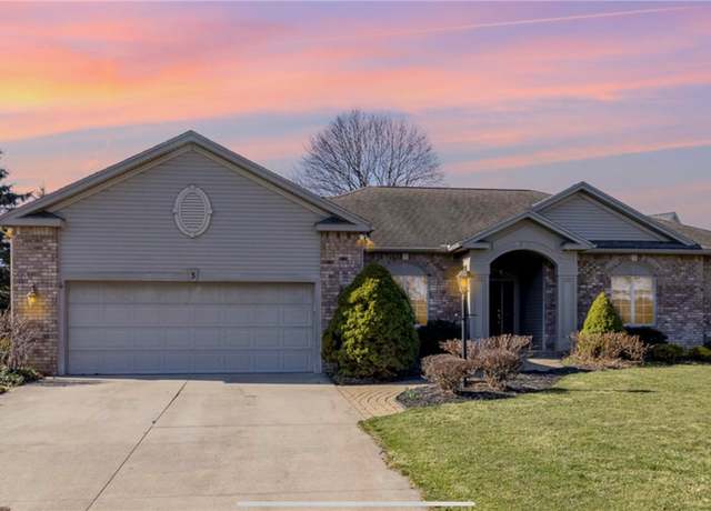 Property at 3 Glen Eagle Way, Perinton, NY 14450, 3 beds, 2.5 baths