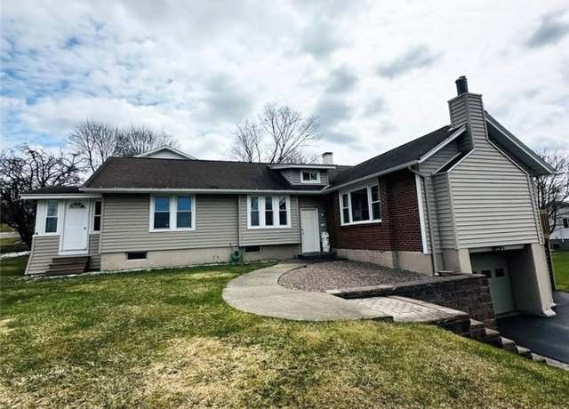 Property at 2 Bowen St, Auburn, NY 13021, 3 beds, 1.5 baths