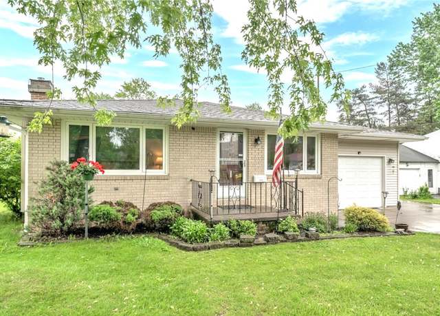 Property at 393 Bauman Rd, Amherst, NY 14221, 3 beds, 2 baths