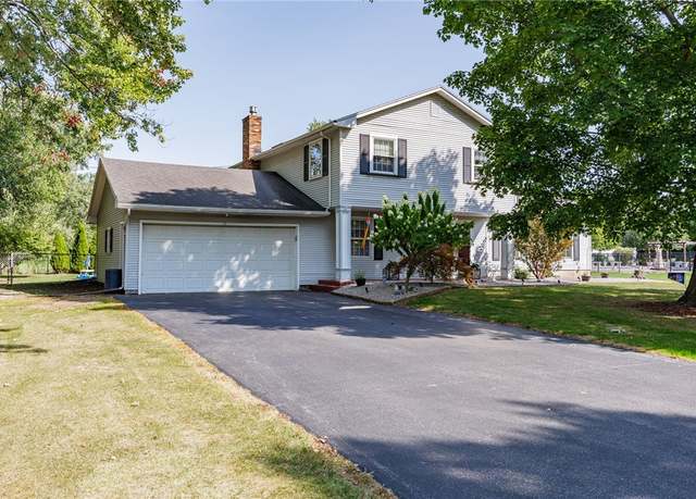 Property at 10 Kathy Dr, Henrietta, NY 14534, 4 beds, 2.5 baths