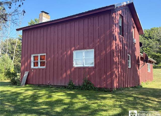 Property at 9925 Route 242, Napoli, NY 14755, 3 beds, 1 bath