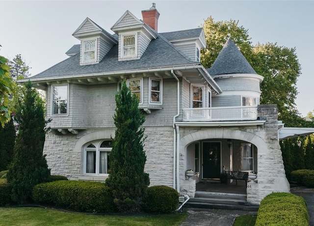 Property at 44 Riverside Dr, Binghamton-city, NY 13905, 4 beds, 4.5 baths