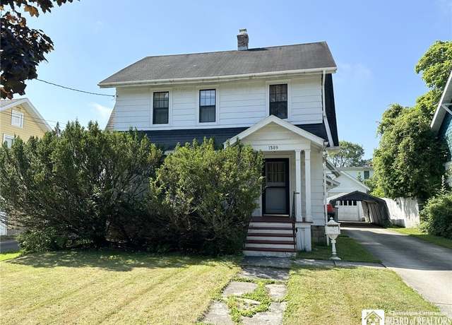 Property at 1389 Newland Ave, Jamestown, NY 14701, 3 beds, 1 bath