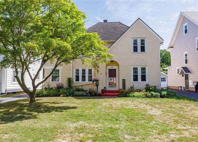 Property at 233 Chestnut Hill Dr, Irondequoit, NY 14617, 4 beds, 2 baths