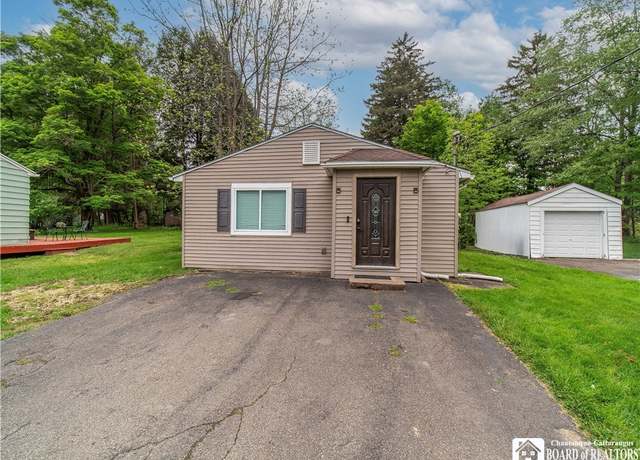 Property at 214 Elmcrest Ave, Busti, NY 14750, 2 beds, 1 bath