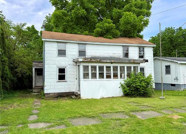 Property at 19 Seneca St, Seneca Falls, NY 13148, 4 beds, 1 bath