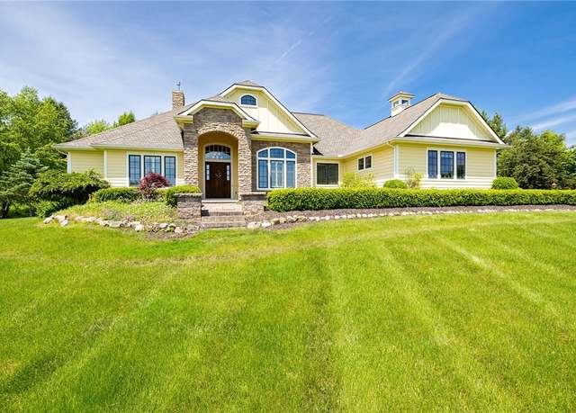 Property at 1 Holly Hl, Mendon, NY 14472, 3 beds, 3 baths